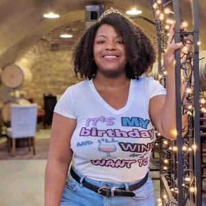 Meet your Posher, Raquel